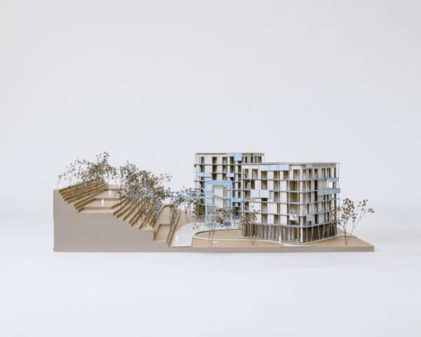 outil à habiter dans un parcAperçu - 